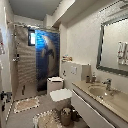 Alecsa 1 Luxury *